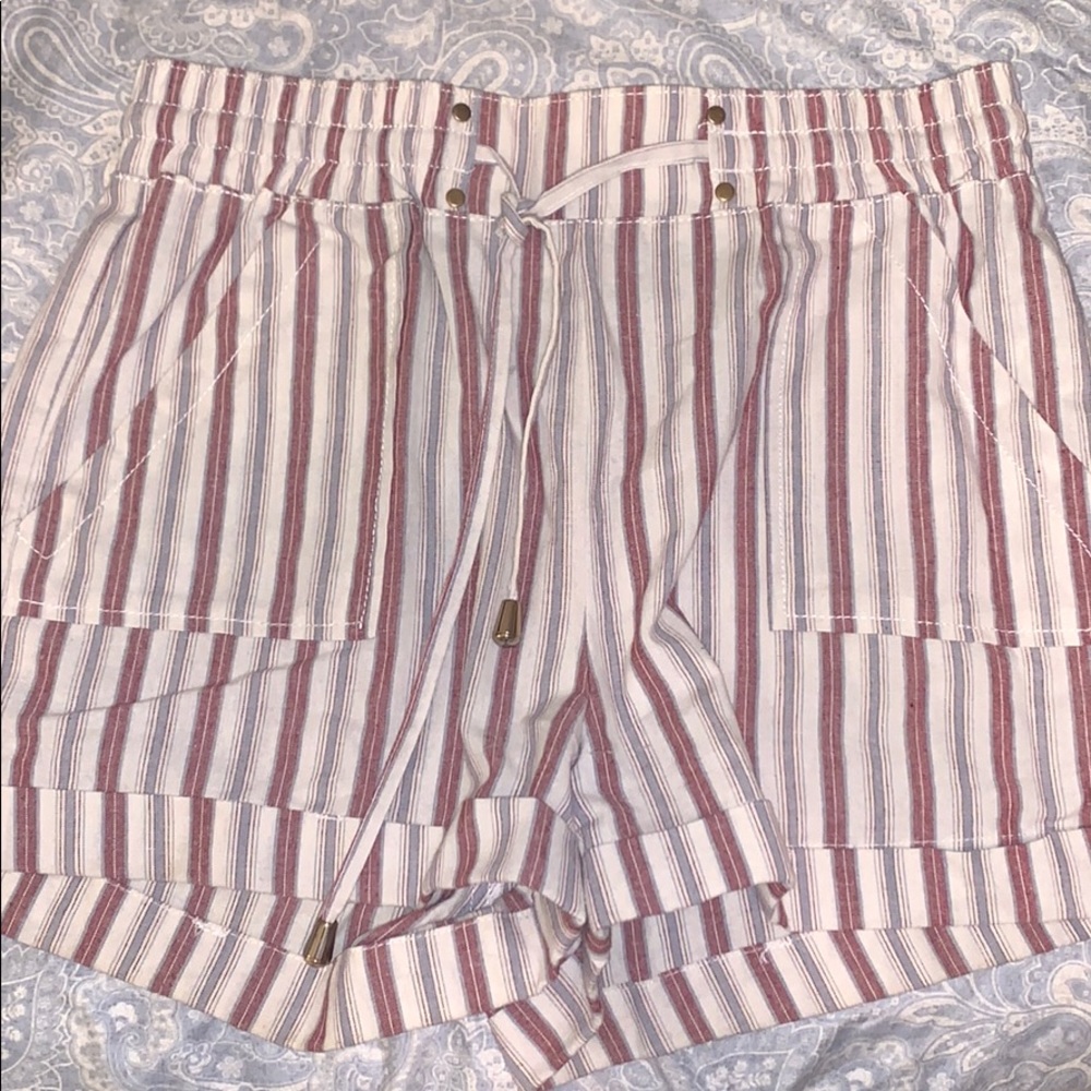 BOUTIQUE TRENDY SHORTS